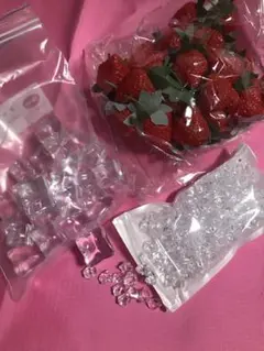 氷、クリスタルとストロベリー　食品サンプル　飾り