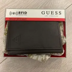新品未使用☆GUESS RFID保護付き三つ折り財布　パスケース