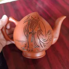 景徳鎮　萬寿無疆文　壺 花唐草と漢字と蝙蝠◇万寿無疆。中国景徳鎮 色絵蓋付壺 茶壷