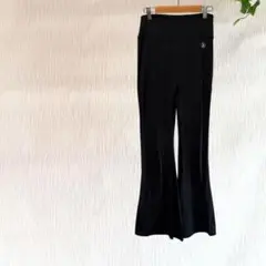 【美品】フレアパンツ ヨガパンツ ブラック 美脚 フィットネスパンツ