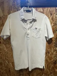 FRED PERRY ポロシャツ　白　シミ多数あり