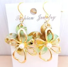 302④# ピアス ハンドメイド フラワー レジン 桜 夏ピアス 秋ピアス