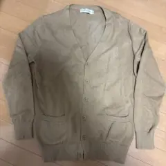 ベージュ カーディガン 前面ポケット付き