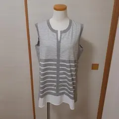 試着のみ　ジョルジュレッシュ　ベスト　キーネック