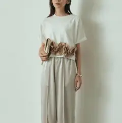 新品未使用⭐️タフタフリルヘムドッキングTシャツ　ホワイト　frene