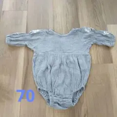 美品【70サイズ】tete a tete 刺繍ロンパース くすみブルー