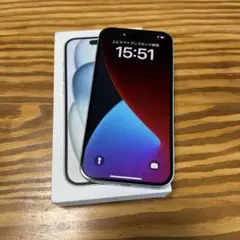 iPhone15 128GB SIMフリー 背面割れ