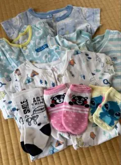 お得なセット　50-60センチ　ロンパース　男の子　4枚 半袖 靴下3足　春　夏
