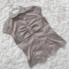 『ナラカミーチェ』 (1) ストライプシャツ キャップスリーブ 胸元ギャザー