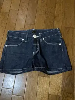 LEE デニムショートパンツ　Sサイズ
