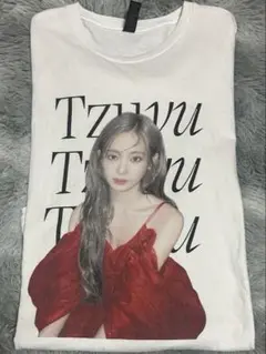 2025年最新】ツウィ サノク tシャツの人気アイテム - メルカリ
