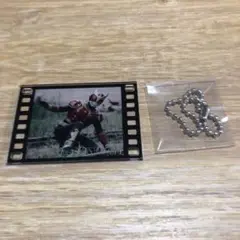仮面ライダークウガ　コマ風チャーム　ライジングマイティ
