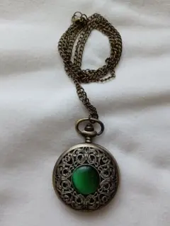 Item thumbnail for item fe1209a2-0b2e-42da-9132-670d3a300805