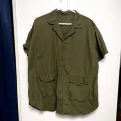 オリーブ 半袖ボタンアップシャツ
