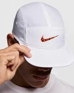 最終値下げ！新品nike ランニングキャップ　L/XL