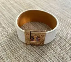 バングル レザー ホワイト ブレスレット