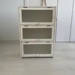 ガラス扉キャビネット