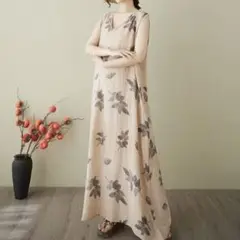 ナチュラル ワンピース ノースリーブ 茶 ふんわり生地