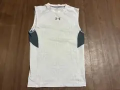 Under Armour ノースリーブ フィットネスウェア　サイズＬ