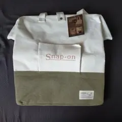 Snap-on ランドリーバッグ ホワイト/オリーブ
