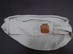 美品！　Betta Carry me! メッシュ抱っこひも