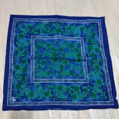 ブドウデザインの座布団カバー 55cm✕59cm 青緑