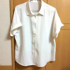 GU　ドレープシャツ　ホワイト　Мサイズ