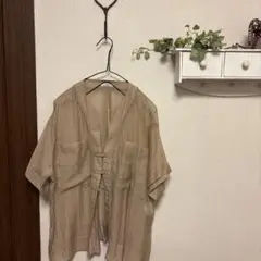 アーバンリサーチベージュ 半袖シャツ