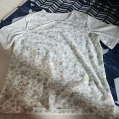 花柄 半袖Tシャツ Lサイズ