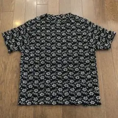 黒と金の花柄 半袖Tシャツ　伸縮性抜群　ストレッチ素材　ブラック　ゴールド