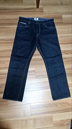 Item thumbnail for item 24cce19f-58a2-4747-a545-a4a64e48c265