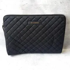 美品✨ウォントレスエッセンシャルデラヴィ クラッチバッグ キルティング 黒