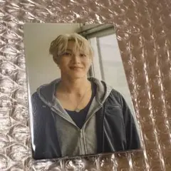 Item thumbnail for item 72a171ff-985b-4fe9-b28d-0d22d3b27035