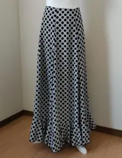 イベリア　エルモサ　水玉模様のフラメンコスカート イベリア エルモサ 赤い水玉模様フラメンコスカート - メルカリ