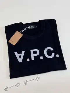 A.P.C. ロゴ入り黒Tシャツ 男女兼用