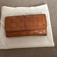 ブラウンレザー編み込み長財布