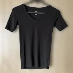 GAP Vネック ブラックTシャツ レディース
