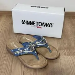 新品未使用　MINNETONKA ブルー トングサンダル24cm
