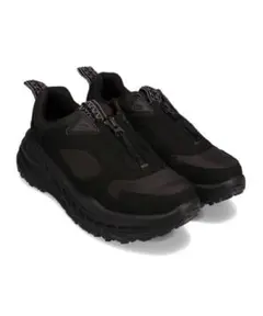 UGG 厚底ジップスニーカー