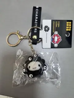 シナモロール　黒ミャクミャク　万博