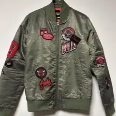 Chicago Bulls MA-1ジャケット オリーブグリーン