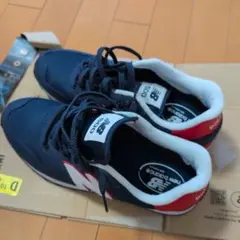 New Balance 500 ネイビー/レッド シューズ