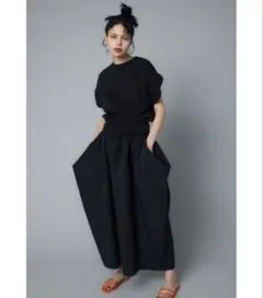 24日まで値下げ！Herin.CYE ボックス カット ベスト