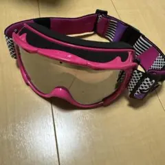 Item thumbnail for item a1895d2b-f41b-451d-8516-e43594d77879