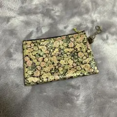 リバティChiveの小物入れ