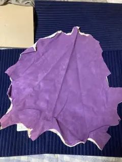 パステルパープル　革ハギレ