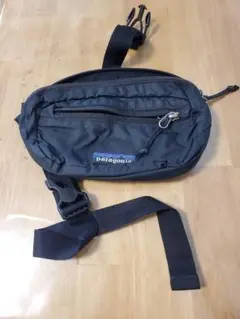 patagonia ブラック ボディバッグ