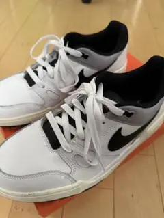 Nike スポーツシューズ ホワイト/ブラック