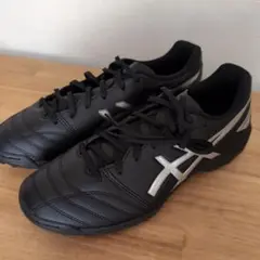 26.5センチ　新品　ASICS ブラック サッカー　トレーニングシューズ