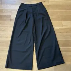 【UNIQLO】ユニクロC タックワイドパンツ ブラック・黒　Mサイズ